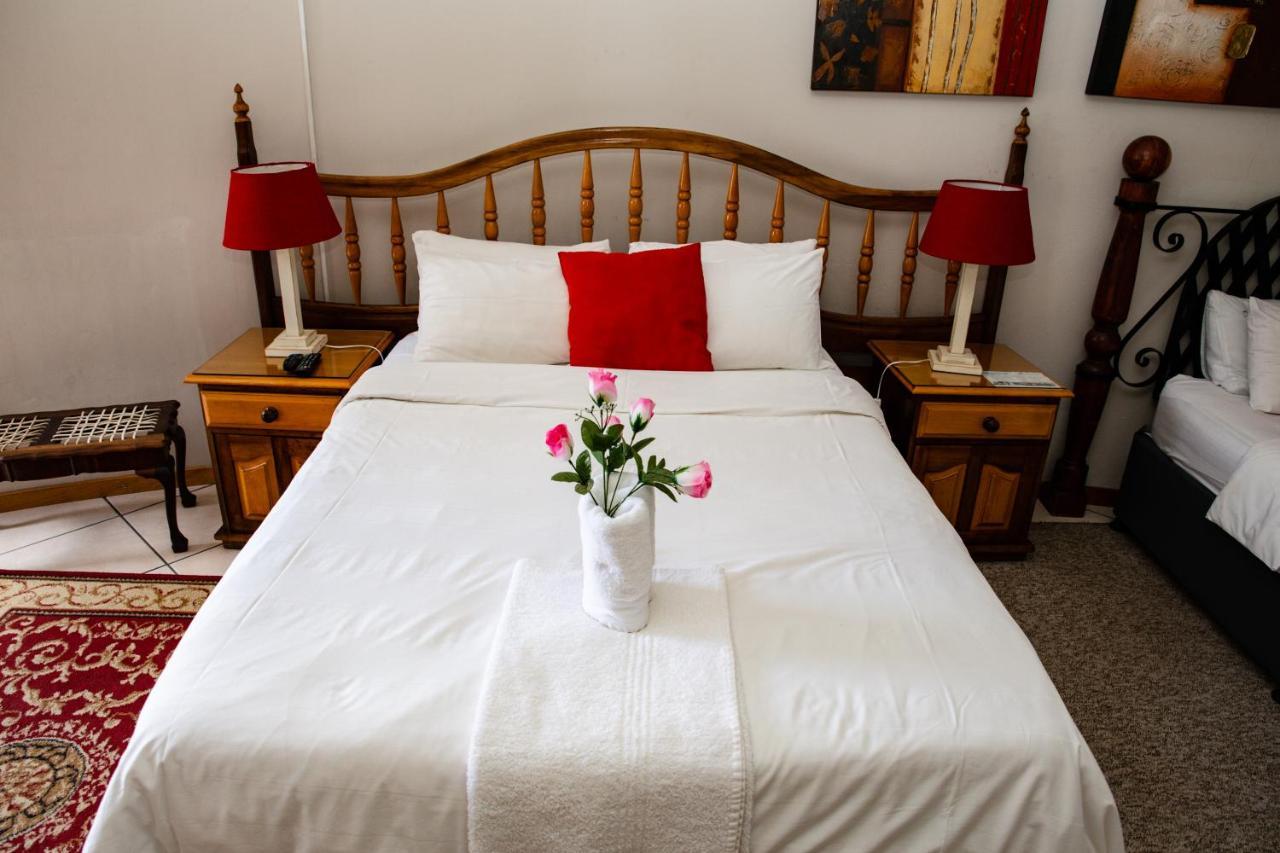 Woodpecker Guesthouse فيكسبرغ المظهر الخارجي الصورة