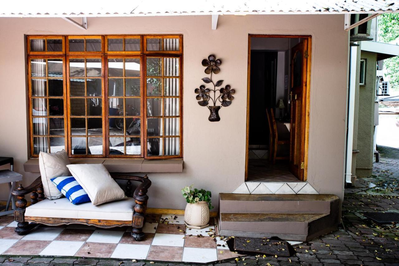 Woodpecker Guesthouse فيكسبرغ المظهر الخارجي الصورة