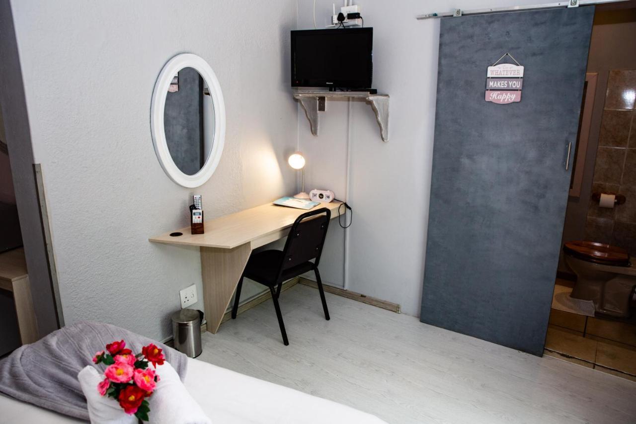 Woodpecker Guesthouse فيكسبرغ المظهر الخارجي الصورة